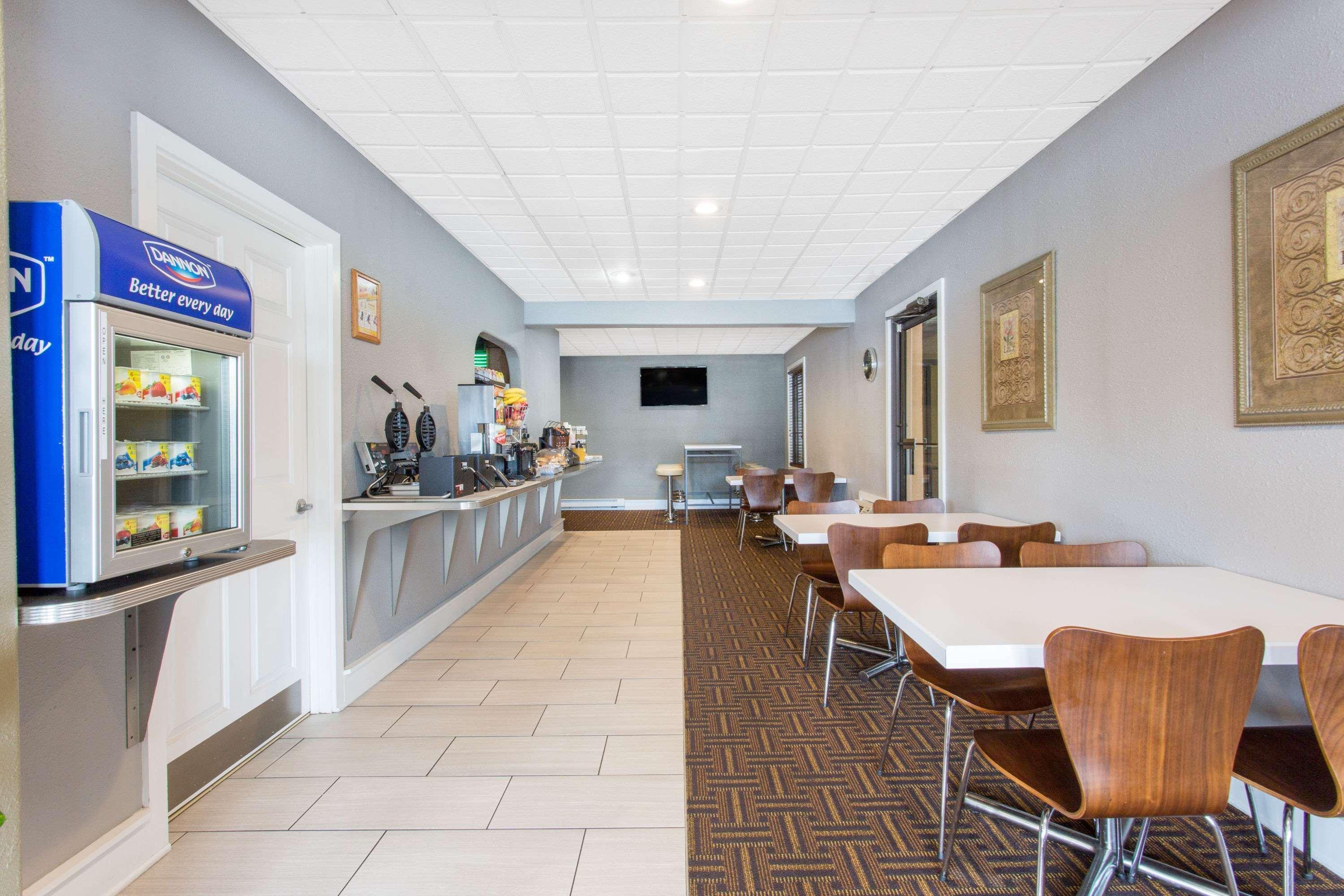 Super 8 By Wyndham Wytheville Zewnętrze zdjęcie